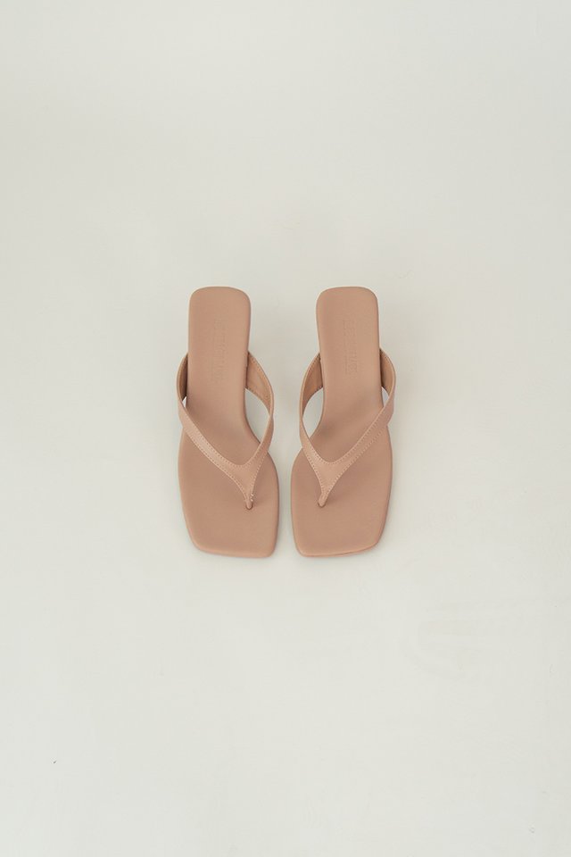 THONG HEEL NUDE