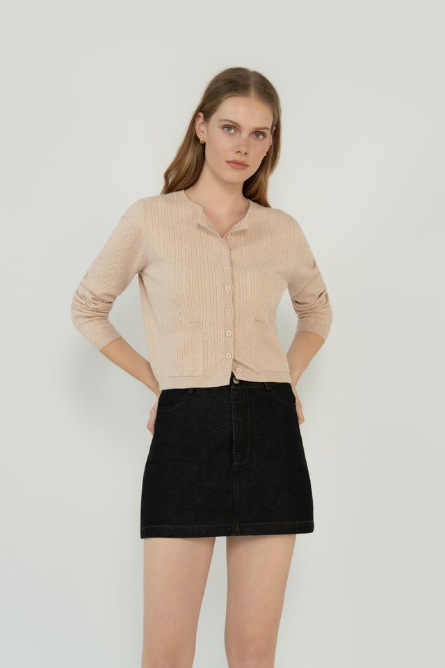CABLE-KNIT CARDIGAN WHEAT