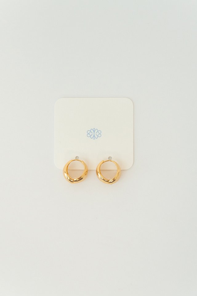 GOLD DROP EARRINGS