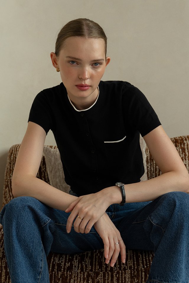 CONTRAST TRIM KNIT TOP BLACK