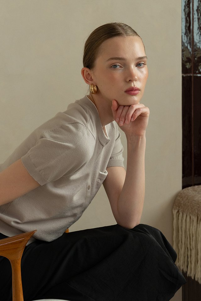CONTRAST TRIM KNIT TOP COCONUT