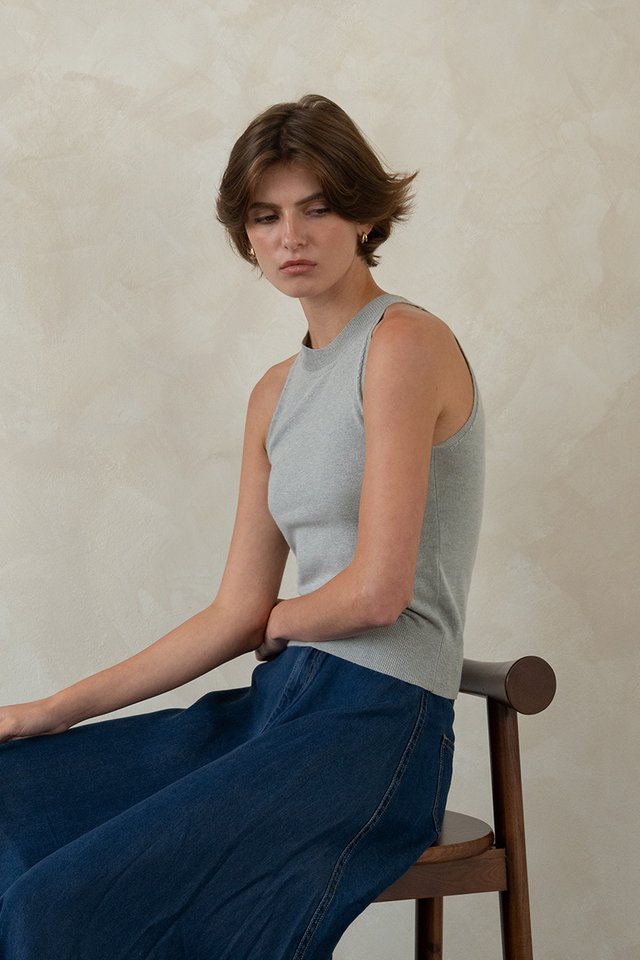 HIGH NECK KNIT TOP GREY MARL