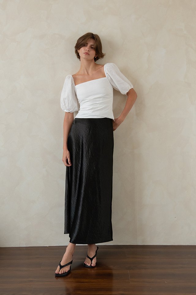 MOYA SATIN LONG SKIRT BLACK