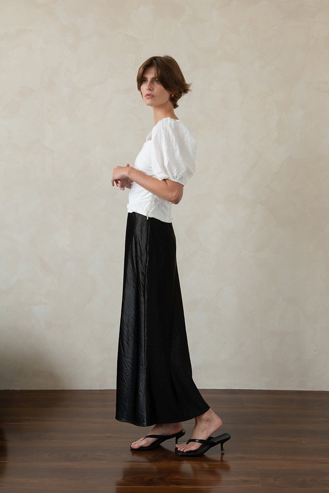 MOYA SATIN LONG SKIRT BLACK