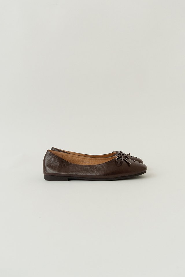 CRISS CROSS LEATHER FLATS ESPRESSO
