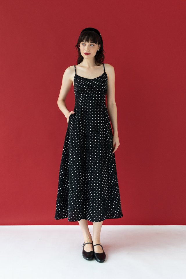 FLOWY SLIP DRESS BLACK
