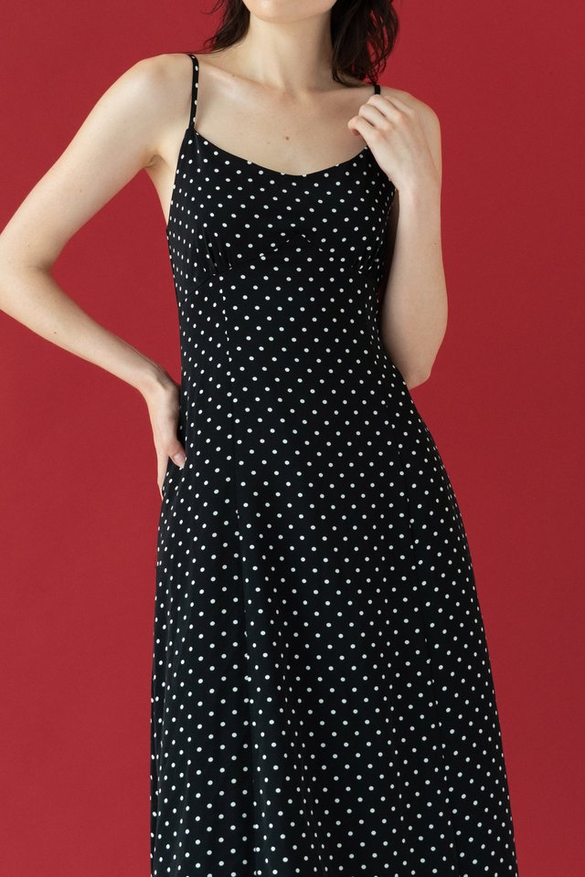 FLOWY SLIP DRESS BLACK