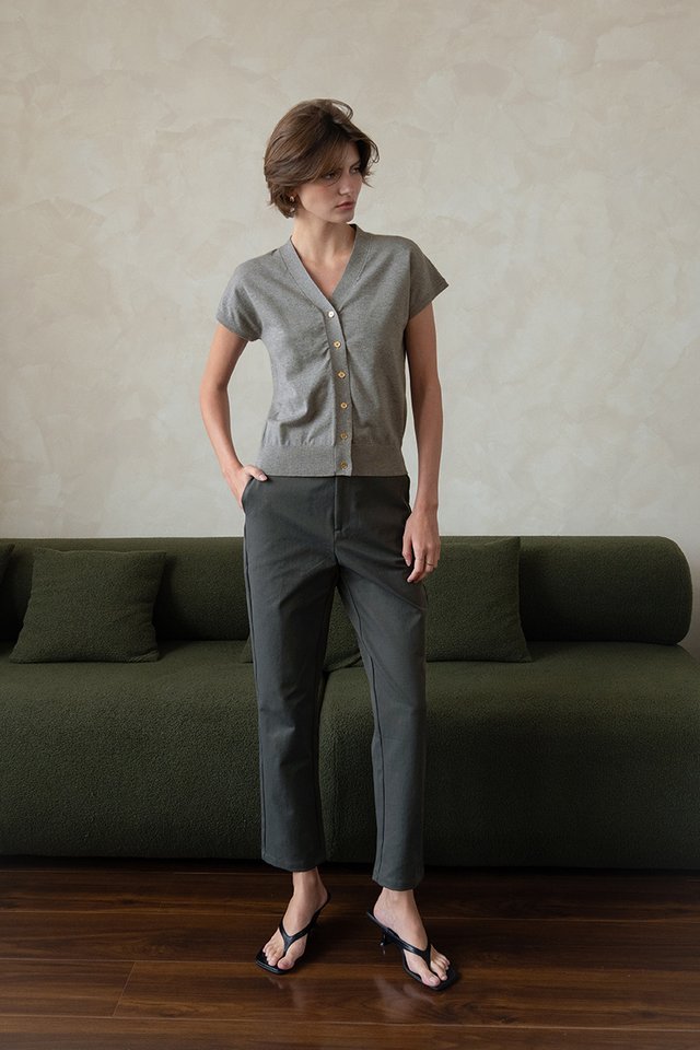 GOLD BUTTON KNIT TOP DARK GREY