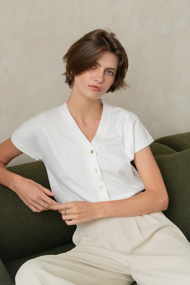 GOLD BUTTON KNIT TOP WHITE