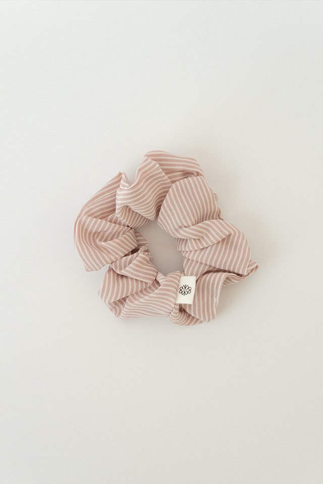 STRIPED SCRUNCHIE PINK