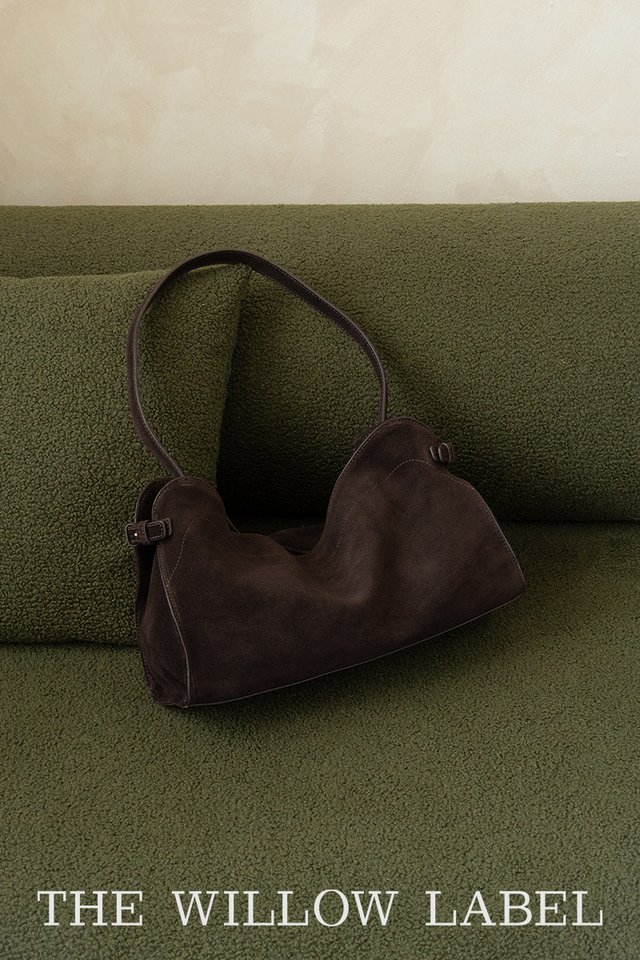 (PREORDER) SUEDE SLOUCHY BAG ESPRESSO