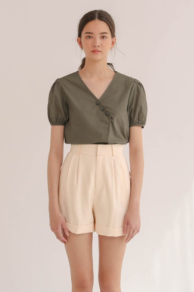 MABEL SLANT BUTTON TOP DUSTY GREEN